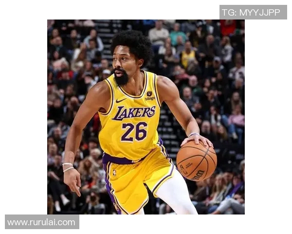 湖人队历史上最具影响力的十位体育明星排名分析与回顾